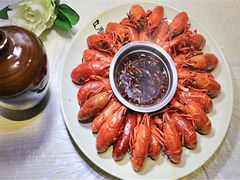 -巴厘龙虾·榜首油焖大虾(音乐学院·沿江酒馆店)