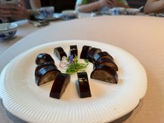 琥珀黑金猪脚-漢舍中国菜馆(889广场店)