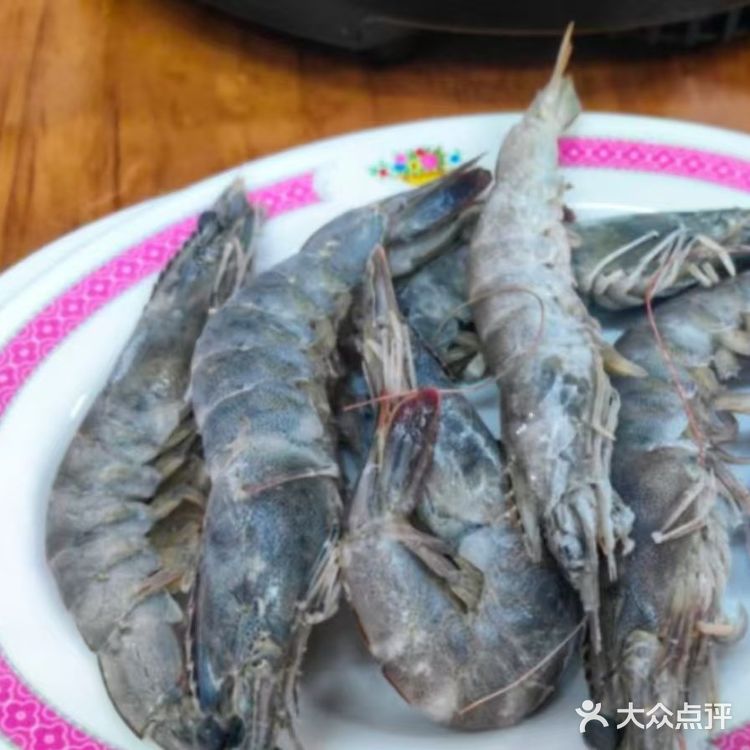 生猛海鲜，一顿吃到爽