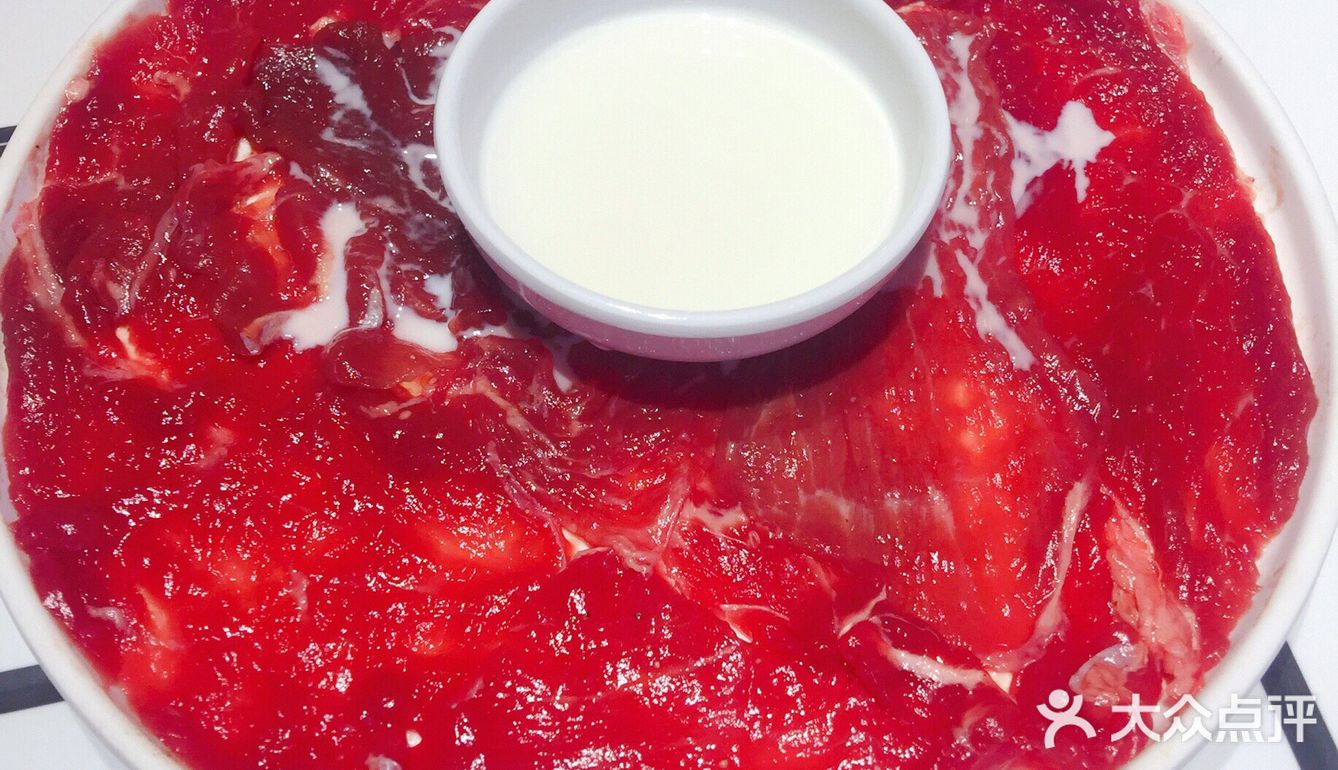城市火锅味～爸爸炒料牛排老火锅