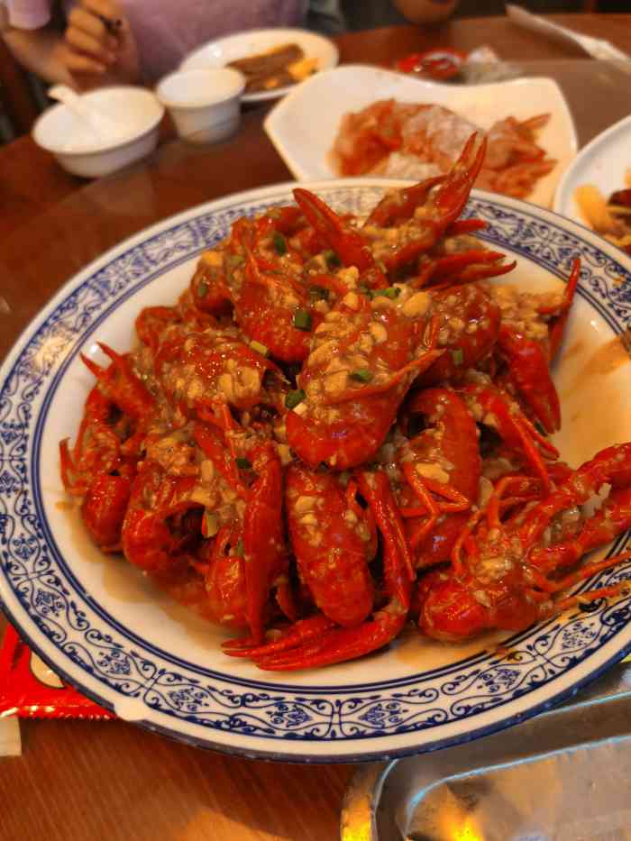 郑东靓靓虾馆(天泽街店)-"郑州人都说吃小龙虾就去靓靓虾馆咱也去尝尝