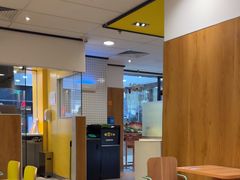 -麦当劳(呼市新华东街店)