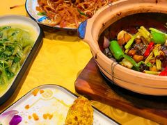 -天宝食坊·啫啫煲大排档(西华路店)