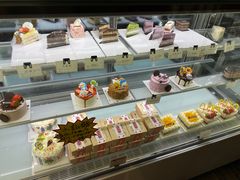 面包甜点陈列柜-老鼎丰(靖宇街总店)