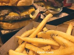 -BURGER BRO'S