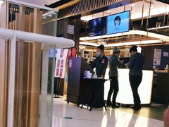 -捞王锅物料理(上海世茂广场店)