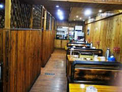 大堂-老东镇啤酒屋海鲜加工·蒸汽海鲜·海鲜烧烤(台东店)
