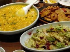 -阿瓦山寨·湘菜现炒·剁椒鱼头王(咸阳总店)