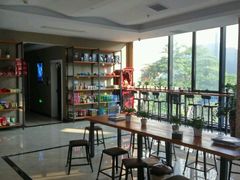 -爱沫电影·switch游戏(浦西万达店)