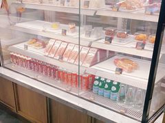 面包甜点陈列柜-COSTA COFFEE(武汉武商MALL店)