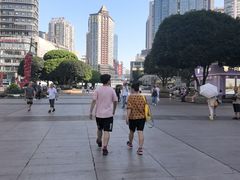 -观音桥步行街