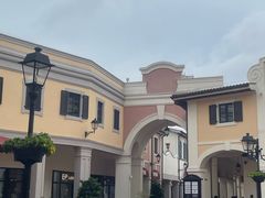 -佛罗伦萨小镇广佛名品奥特莱斯(疏港路店)