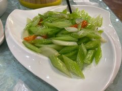 -六和聚传统烤鸭.天津菜(和平店)