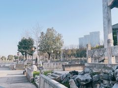 -南京眼步行桥