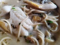雪菜小黄鱼面-顶特勒·黄鱼馆·特色菜(上海大世界店)