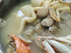 -亲昵春川鸡排(韩国美食街店)