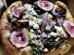 无花果羊奶酪pizza-火鬼 PYRO(五道口店)