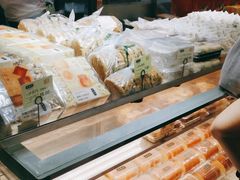面包甜点陈列柜-泸溪河桃酥(长乐路店)