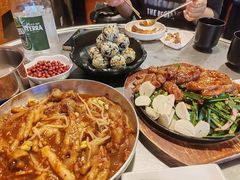 -红辣椒八爪鱼特色韩国料理专门店(远景路旗舰店)