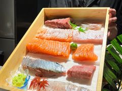 -铭牛烧肉·和牛海鲜自助(高新月牙湖店)