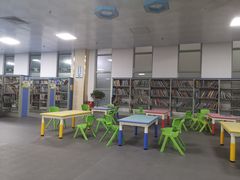 -增城图书馆(荔景大道辅路店)