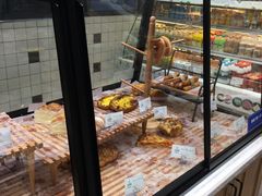 面包甜点陈列柜-大苹果面包生日蛋糕(明珠店)