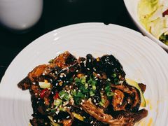 -粉墨特色菜·烧烤音乐酒馆
