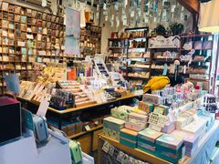 -猫的天空之城概念书店(苏州平江店)