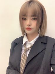 -V8潮牌·接发烫染连锁