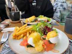 鸡蛋烟熏三文鱼班尼迪-闲·胡同 Barblu Hutong(雍和宫五道营店)