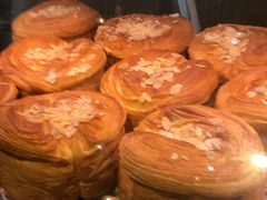 老面手撕包-昆明冠生园·蛋糕·面包(朗悦湾店)