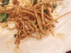 -郑东靓靓虾馆·金牌油焖大虾(天泽街店)