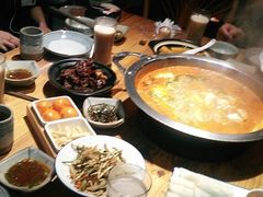 -野山舂·贵州现舂酸汤火锅(鸿通城店)