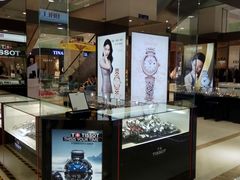 -丽达购物中心(崂山店)