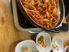 -亲昵春川鸡排(韩国美食街店)