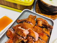 脆皮小乳鸭-港禧茶餐厅(美莲广场店)