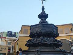 -蓝色港湾停车场