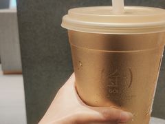 -喜茶(北京华贸购物中心店)