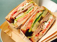 牛肉菠萝蔬菜三明治-三忘湖 SWANSEEN(柳荫公园店)