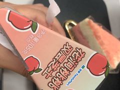 芝士蛋糕-全家便利店(桂平路店)