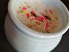 果仁老酸奶-壹号院音乐餐厅•烤全羊•新疆菜(浐灞店)
