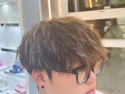 -赤道 Hair Salon