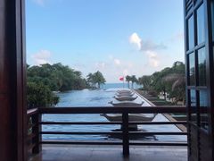 -亚龙湾喜来登·美景台大堂吧