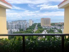 -鸿通城购物中心