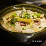 这里的萝卜干竟然塞进了臭豆腐里