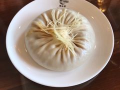 陈士荣蟹黄汤包-鸿运酒楼