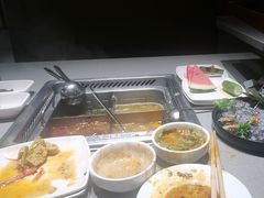 -海底捞火锅(公益西桥店)