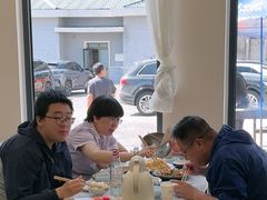 -何适山庄 ·可团建(水长城P2停车场店)