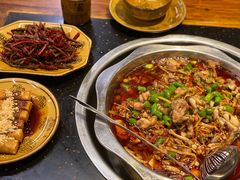 -盐井记·自贡美蛙鲜锅兔(中和店)