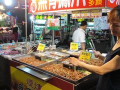 -六合夜市